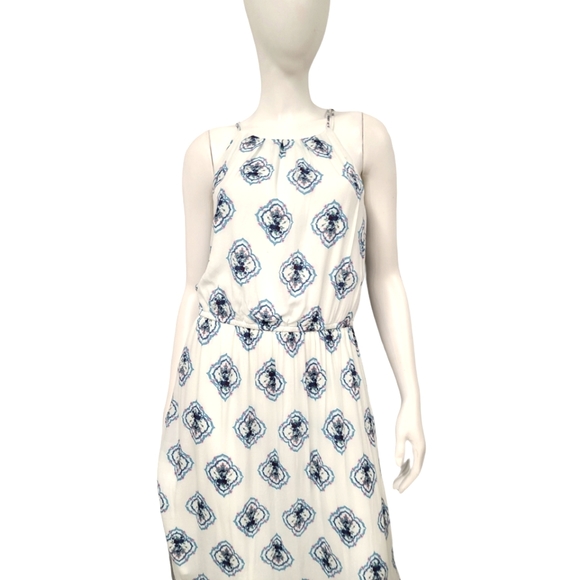 Maurices White Paisley Maxi Dress New with Tags size Medium - Picture 4 of 9